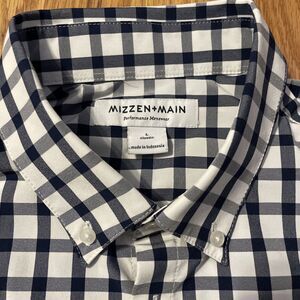 Mizzen+Main Navy and White Checkered Casual Button Down Shirt